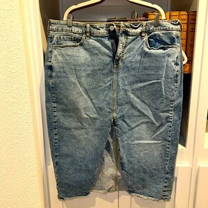 Women's Torrid Blue Jean Skirt front slit